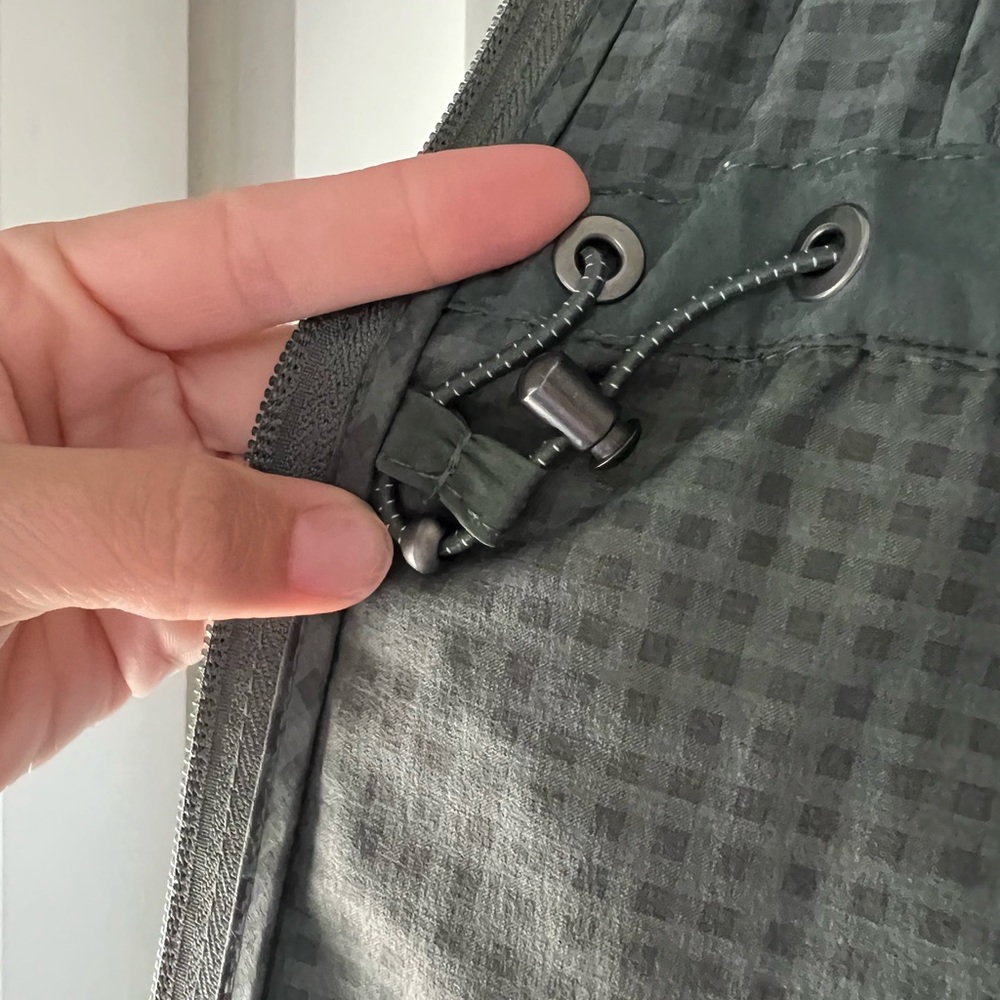 Athleta Windbreaker/Rain Jacket - image 6